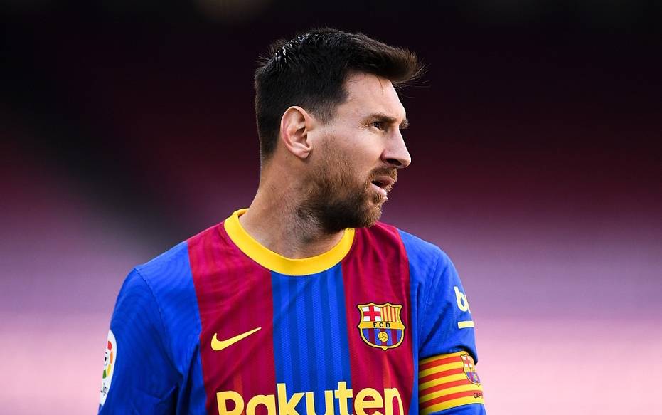 巴萨回归首秀大放异彩，恒大主场球迷高呼名字-爱游戏入口